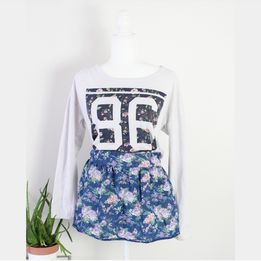 CLEARANCE!  PRE-OWNED WEST 36 FLORAL SKIRT SIZE S